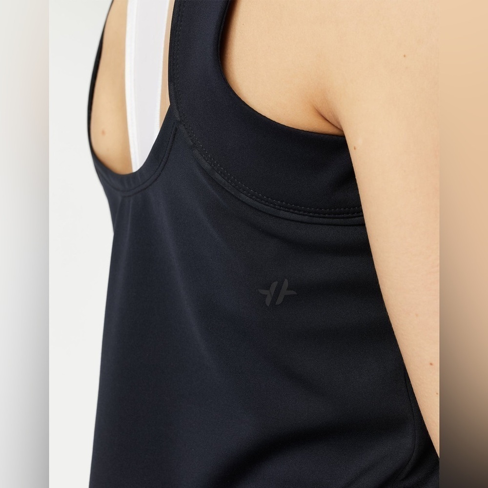 NWT Tail Active Women’s Cato Tank in Black in size Small - Picture 4 of 8